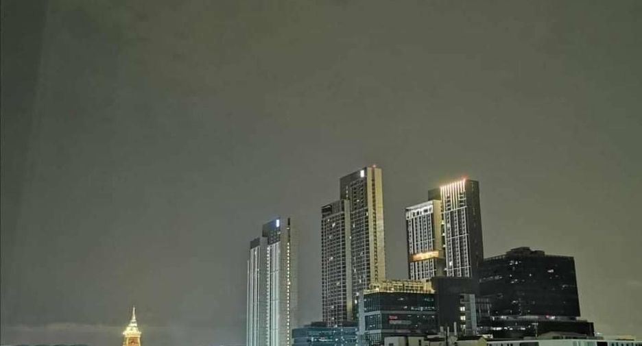 For sale 1 bed condo in Phra Khanong, Bangkok