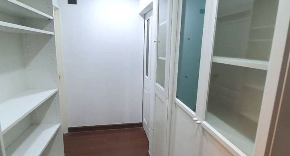 For sale and for rent 2 bedrooms condo in Phra Khanong, Bangkok
