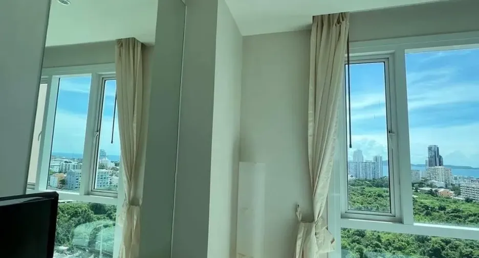 Condo en alquiler de 1 habitaciones en Bang Lamung, Chonburi
