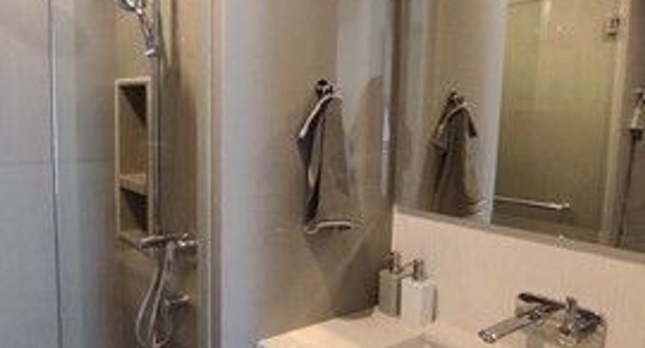For sale 1 bed condo in Khlong Toei, Bangkok