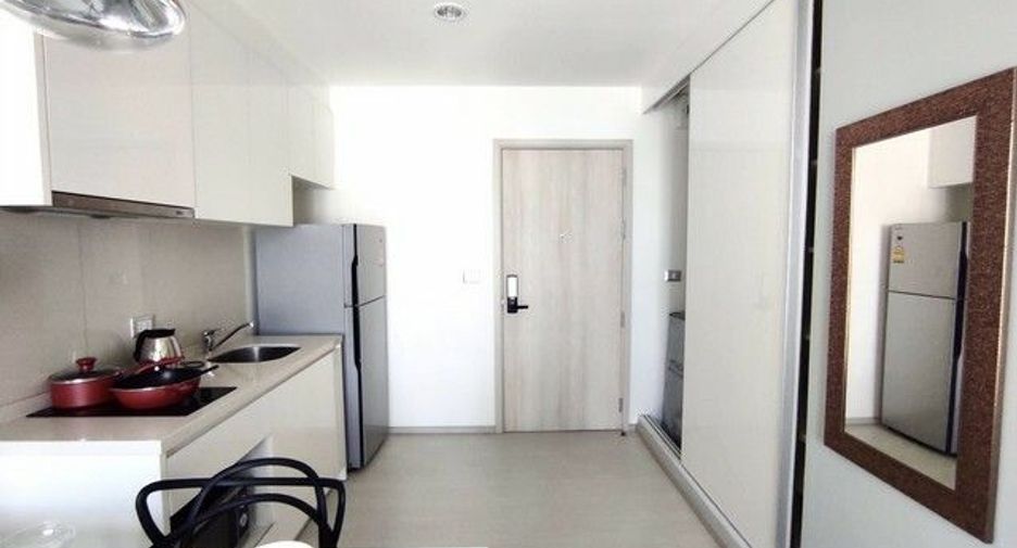 For sale 1 bed condo in Khlong Toei, Bangkok
