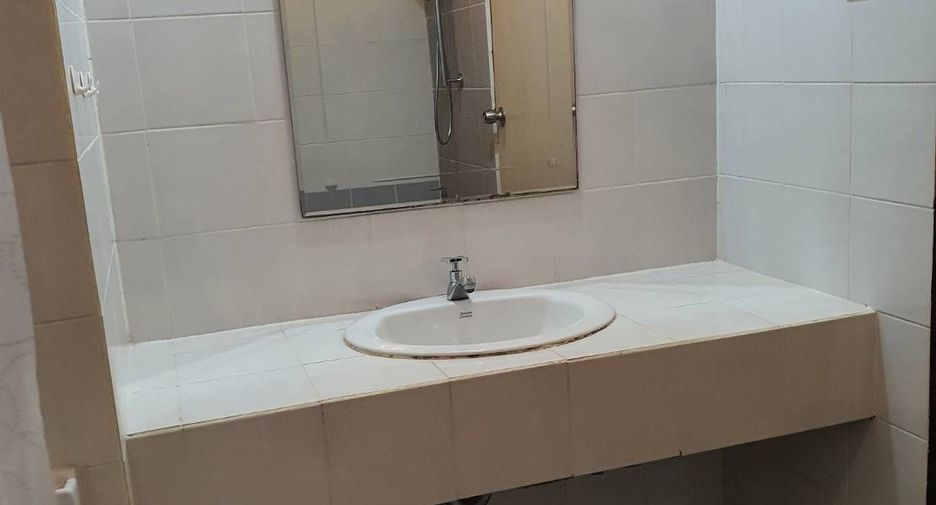 For sale studio condo in Bang Lamung, Chonburi