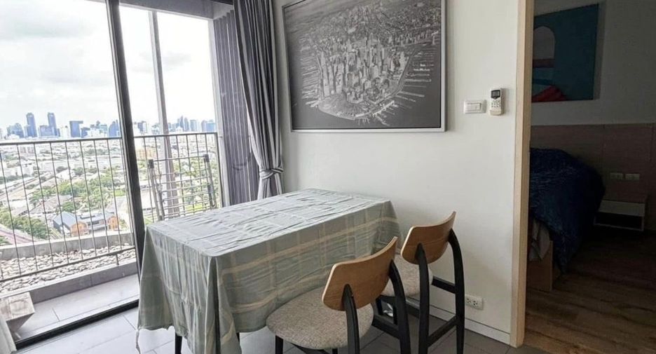 For sale 2 bedrooms condo in Phaya Thai, Bangkok