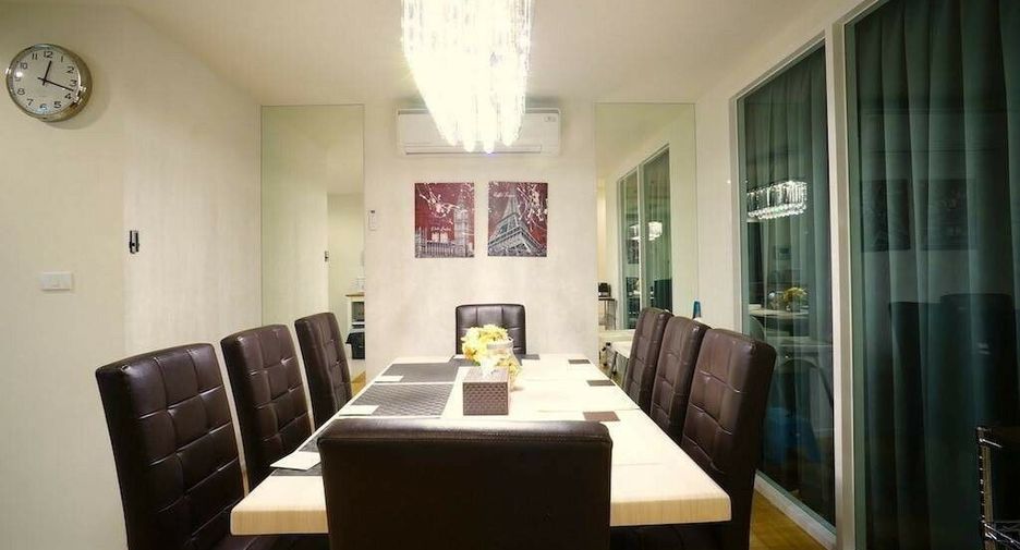 For sale そして for rent 3 ベッドルーム condo in Watthana, Bangkok