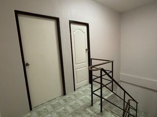 À vendre 3 chambres maison de ville à Si Racha, Chonburi