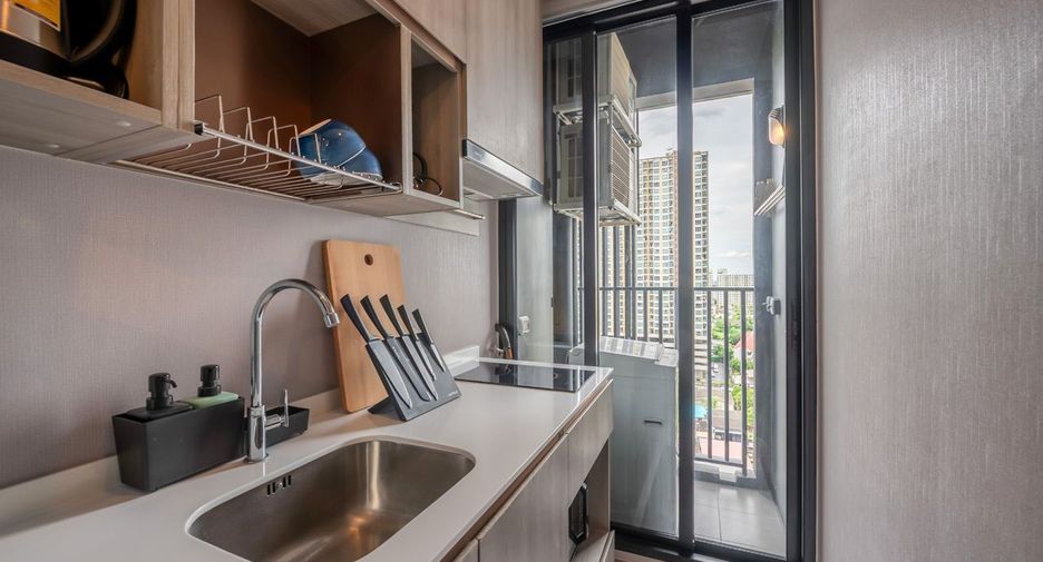 For sale studio condo in Watthana, Bangkok