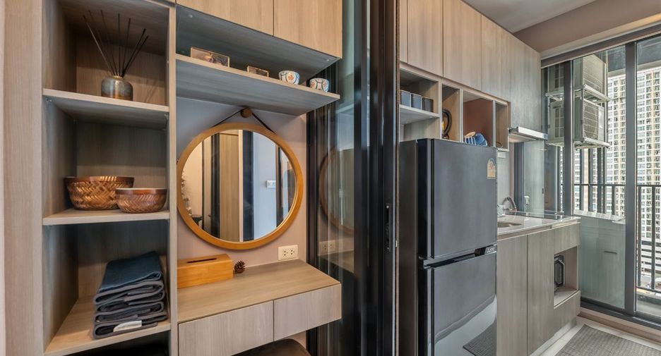 For sale studio condo in Watthana, Bangkok