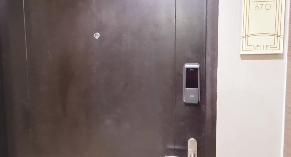 Condo en alquiler de 2 habitaciones en Huai Khwang, Bangkok
