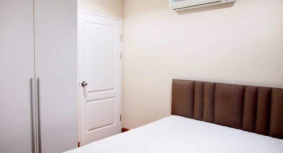 Condo en alquiler de 2 habitaciones en Huai Khwang, Bangkok
