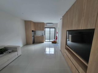 Продажа и аренда 3 спальни таунхаус в Пращет, Бангкок