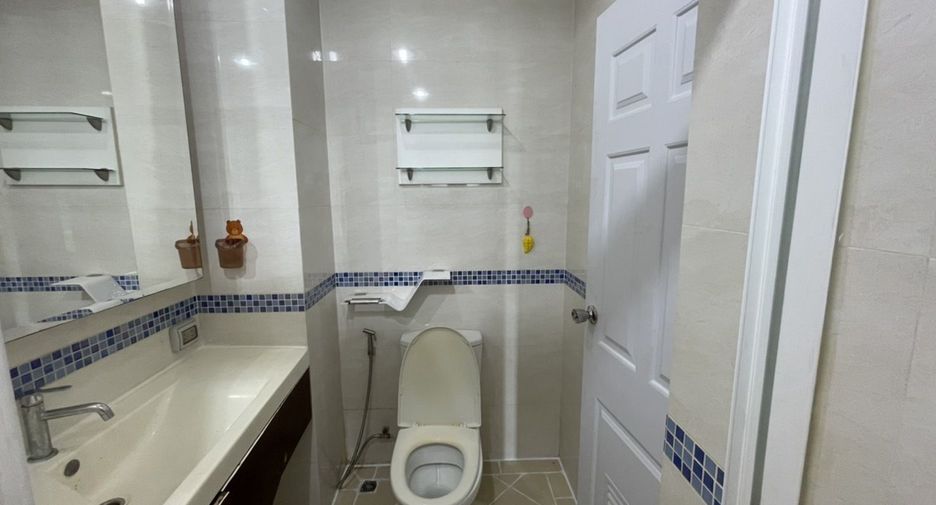 For rent 1 bed condo in Huai Khwang, Bangkok