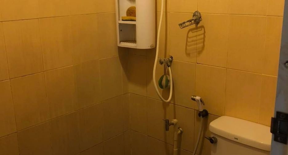 For rent 2 bedrooms townhouse in Min Buri, Bangkok
