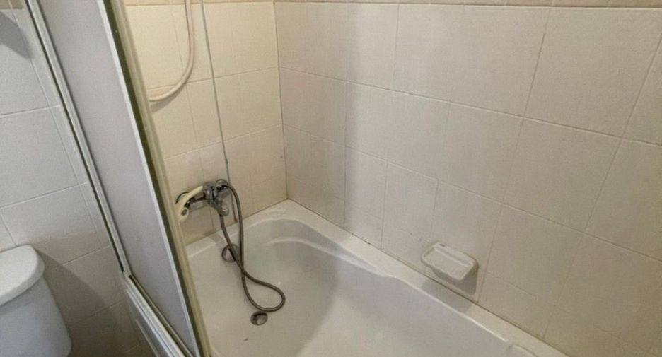 For rent 1 bed condo in Thon Buri, Bangkok