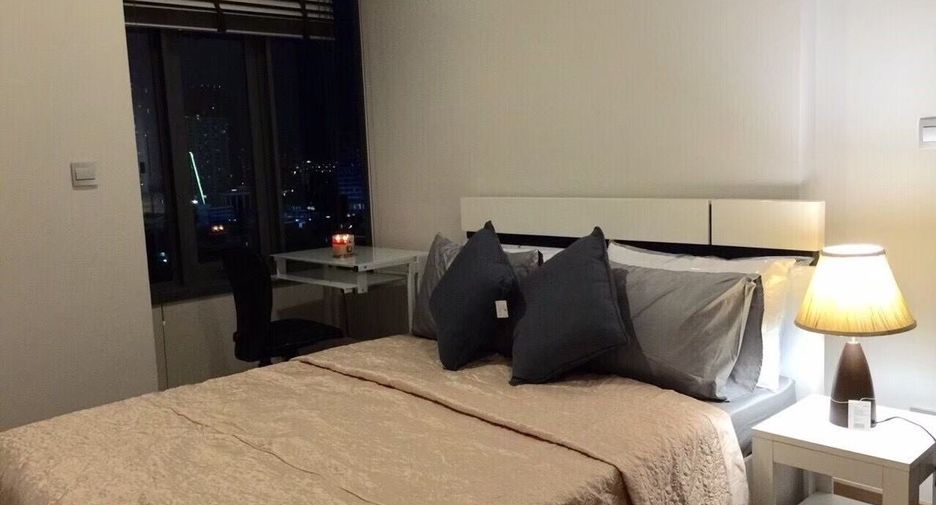 For rent 1 bed condo in Khlong Toei, Bangkok