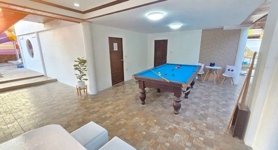 For rent 4 bedrooms villa in Huay Yai, Pattaya