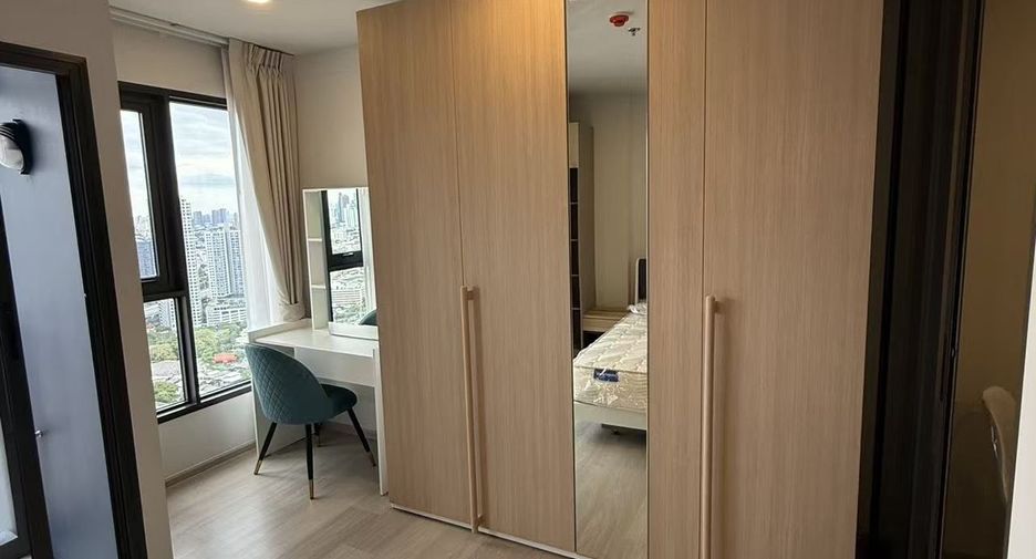 For rent 1 bed condo in Phra Khanong, Bangkok