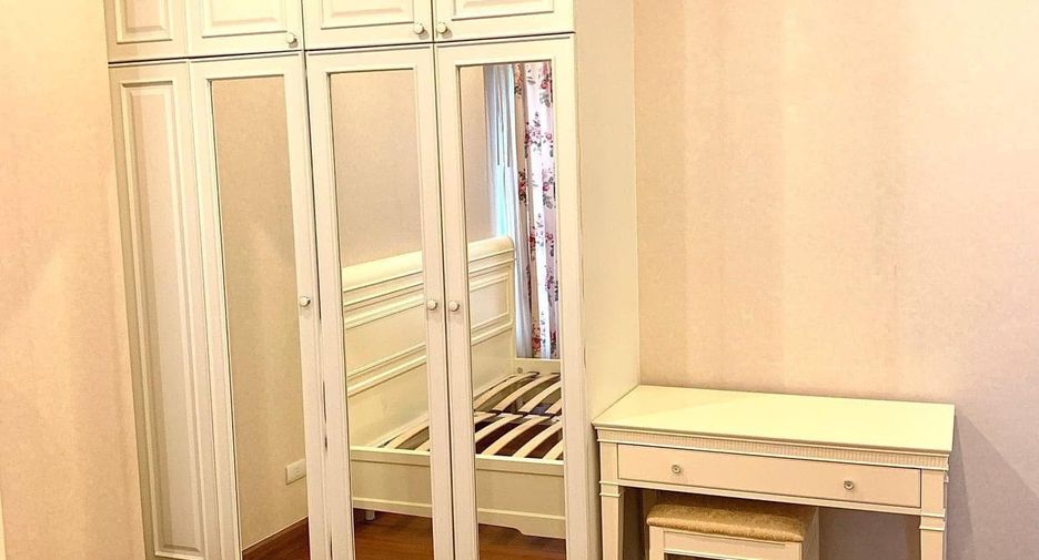 For sale 2 bedrooms condo in Sathon, Bangkok