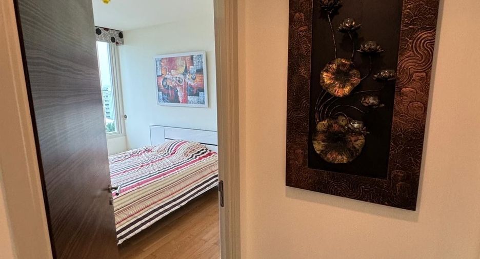 For rent 2 bedrooms condo in Bang Kho Laem, Bangkok