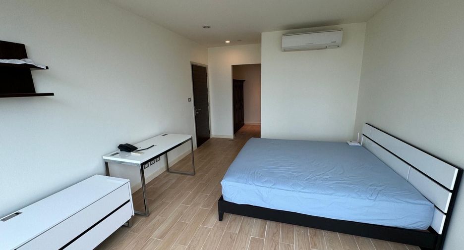 For rent 2 bedrooms condo in Bang Kho Laem, Bangkok