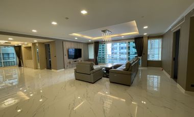 For rent 4 bedrooms condo in Khlong Toei, Bangkok