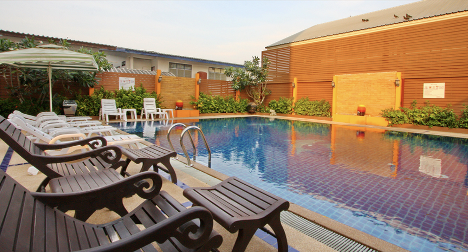 出售 70 卧室 酒店 在 Bang Lamung, Chon Buri