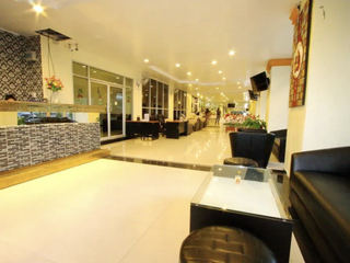 For sale 70 bedrooms hotel in Bang Lamung, Chonburi