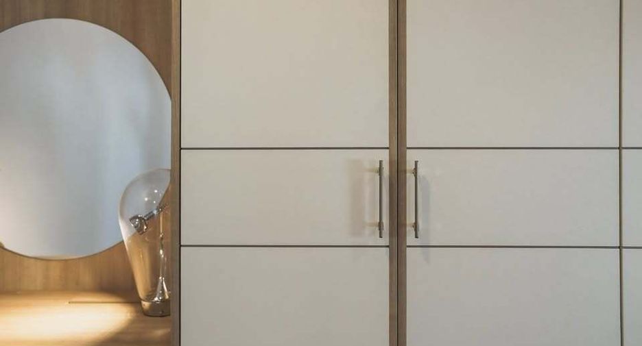 Casa en alquiler de 5 habitaciones en Bang Phli, Samut Prakan