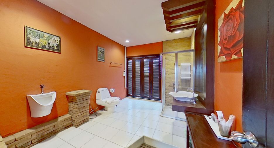 For rent 4 bedrooms condo in Bang Lamung, Chonburi