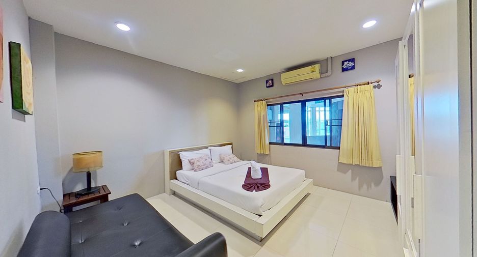 For rent 4 bedrooms condo in Bang Lamung, Chonburi