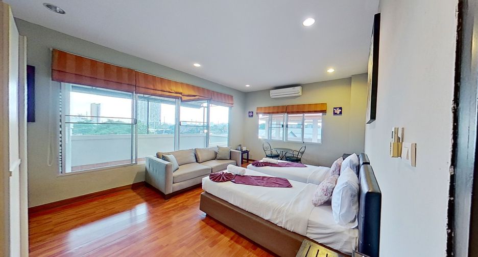 For rent 4 bedrooms condo in Bang Lamung, Chonburi