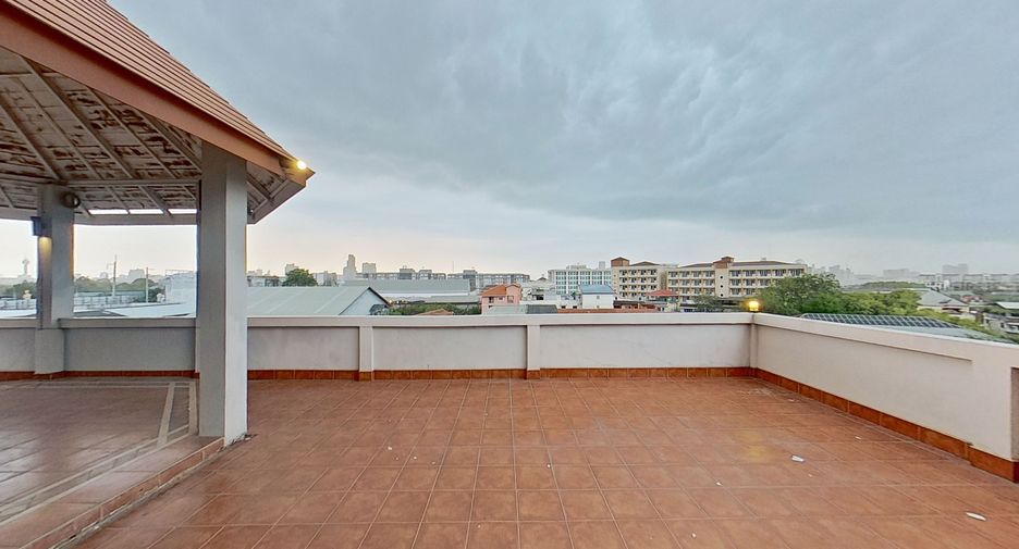 For rent 4 bedrooms condo in Bang Lamung, Chonburi