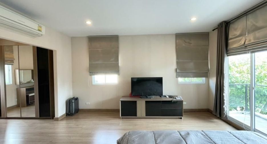 For rent 3 bedrooms house in Suan Luang, Bangkok