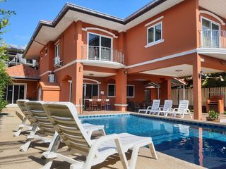 For sale 5 ベッドルーム villa in Bang Lamung, Chonburi