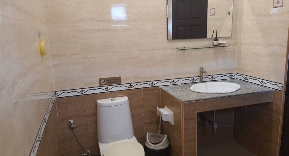 For sale 5 bedrooms villa in Bang Lamung, Chonburi