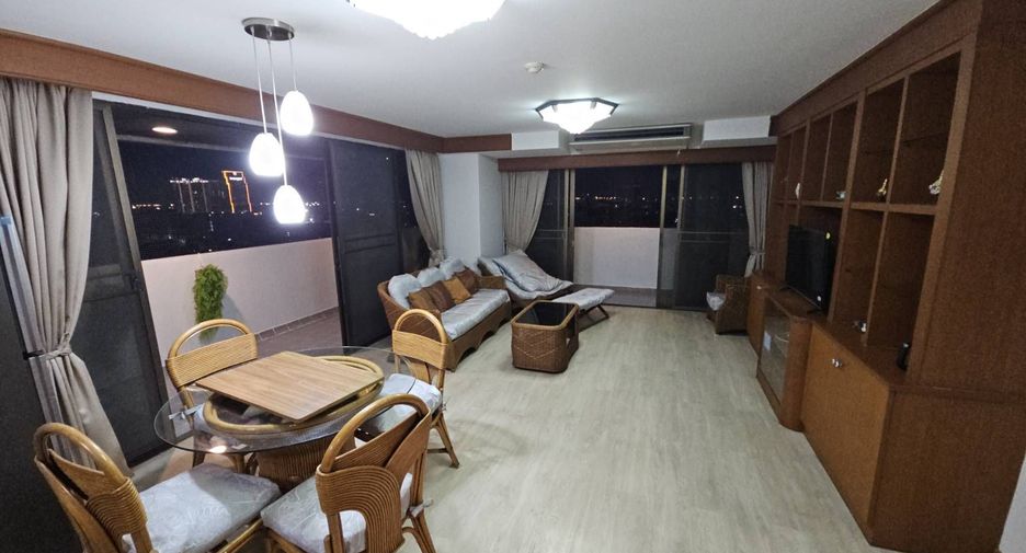 For rent 2 bedrooms condo in Yan Nawa, Bangkok