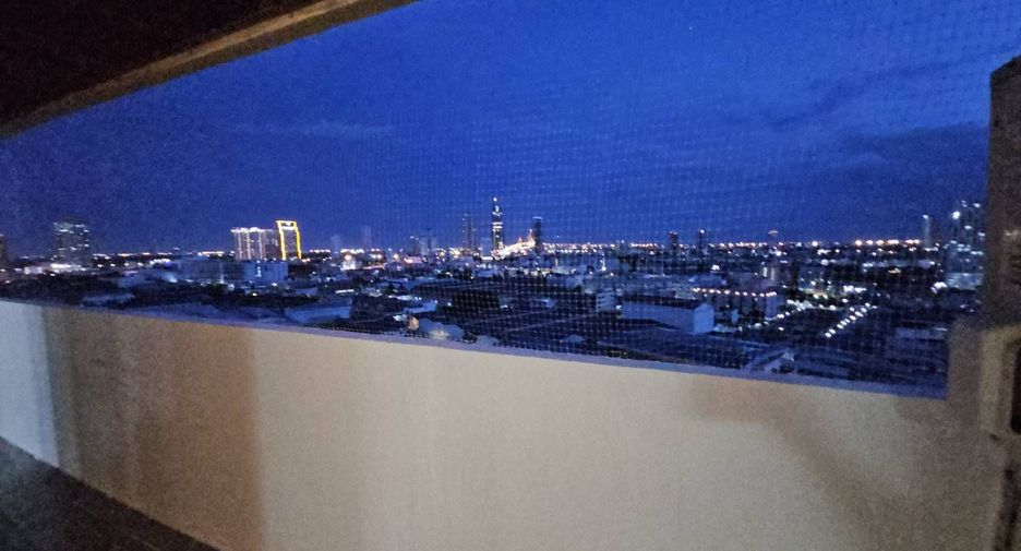 For rent 2 bedrooms condo in Yan Nawa, Bangkok