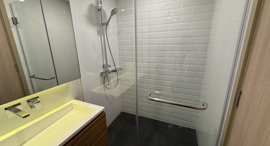 For rent 1 bed condo in Huai Khwang, Bangkok