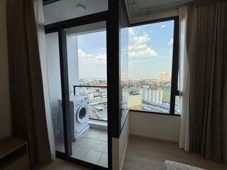 À louer 1 chambre condo à Huai Khwang, Bangkok