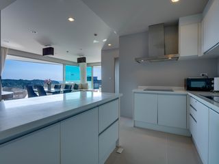 Продажа 2 спальни кондо в Пхукет Тощн, Пхукет