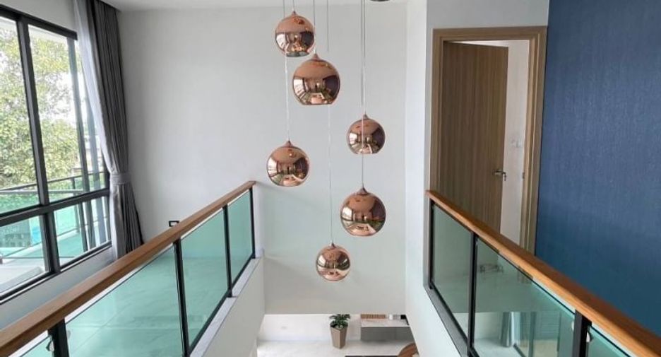 Villa en alquiler de 3 habitaciones en Bang Lamung, Chonburi