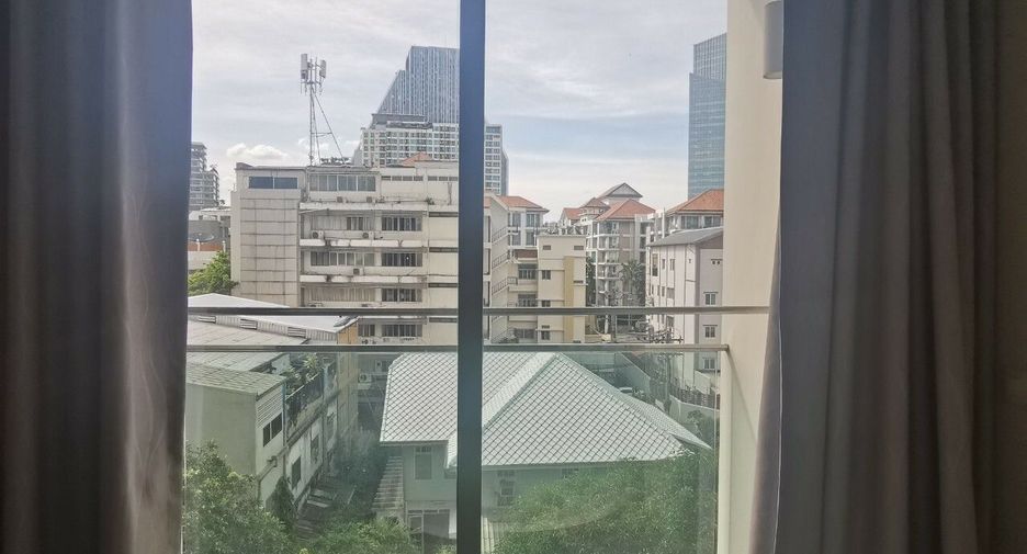 For sale 1 Beds condo in Bang Rak, Bangkok