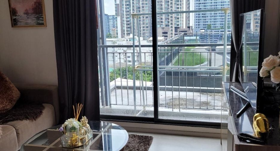 For rent 1 bed condo in Huai Khwang, Bangkok