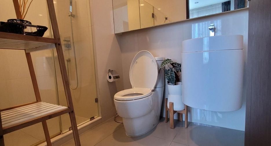For rent 1 bed condo in Huai Khwang, Bangkok