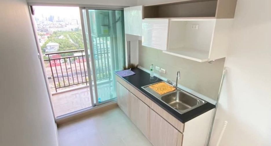 For sale 1 bed condo in Huai Khwang, Bangkok