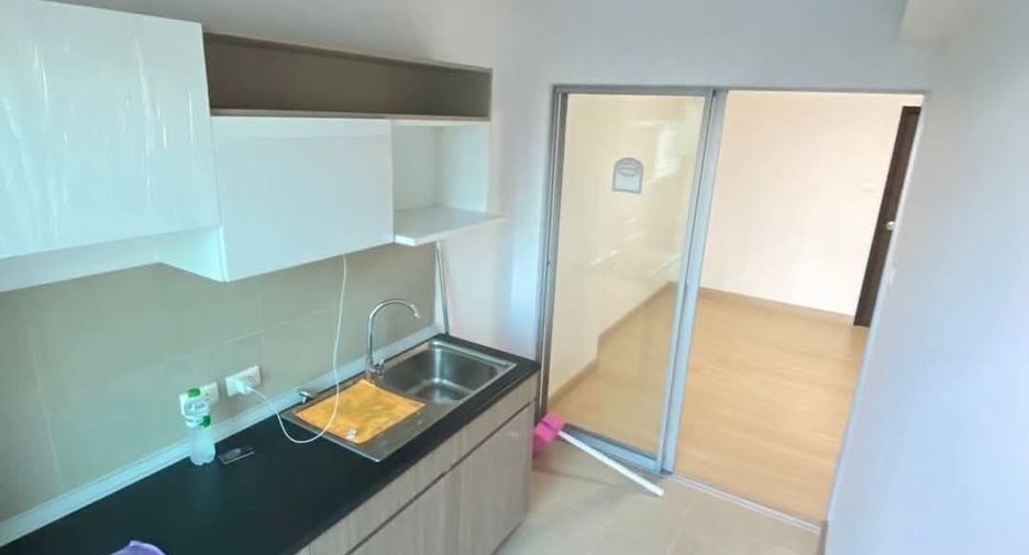 For sale 1 bed condo in Huai Khwang, Bangkok