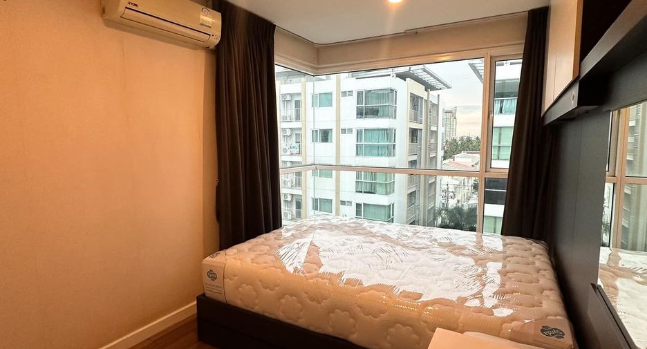 For rent 2 bedrooms condo in Phasi Charoen, Bangkok