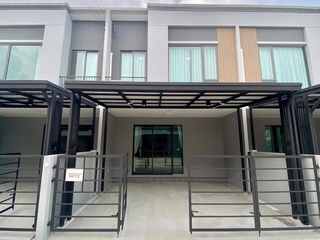Haus zur Miete mit 3 Zimmer in Bang Phli, Samut Prakan