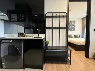 For rent 1 bed condo in Phaya Thai, Bangkok