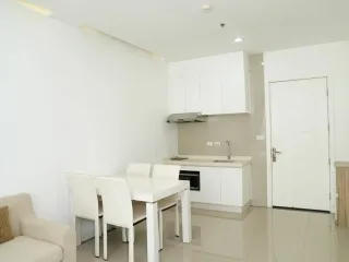 For rent 1 bed condo in Huai Khwang, Bangkok