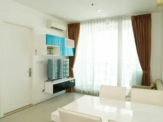 For rent 1 bed condo in Huai Khwang, Bangkok